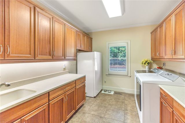 1002 Thornehill Drive, Anderson, SC 29621