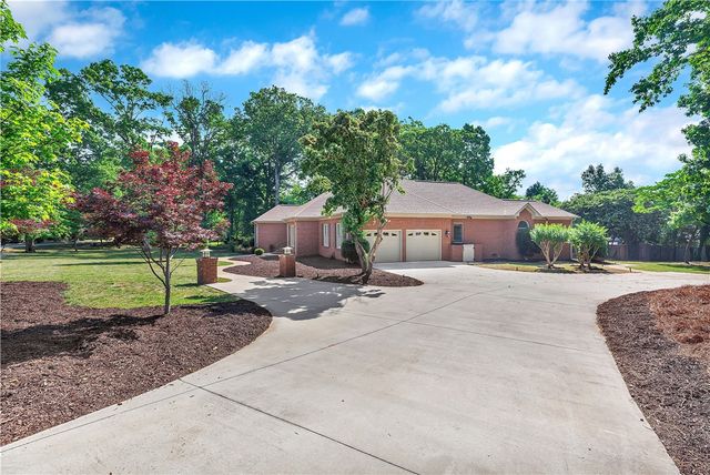 1002 Thornehill Drive, Anderson, SC 29621
