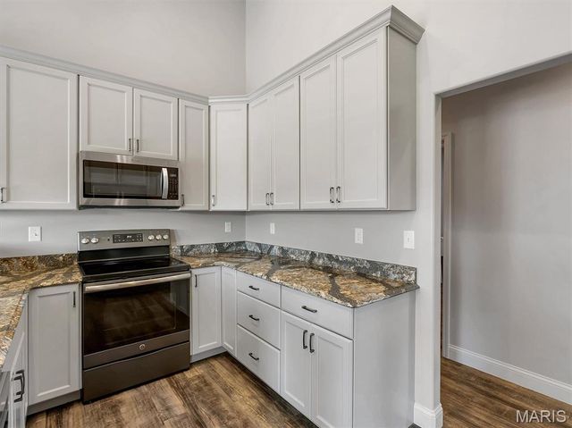 105 Ridgeview Oaks Drive, Washington, MO 63090