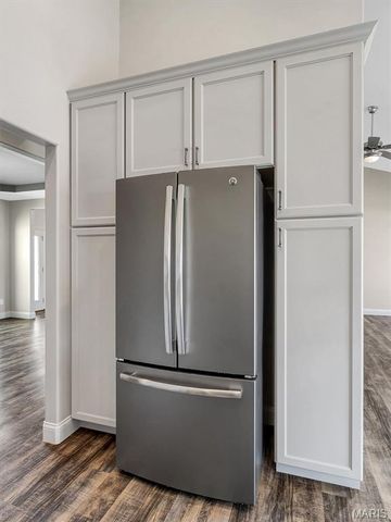 105 Ridgeview Oaks Drive, Washington, MO 63090