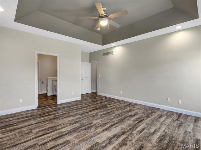 105 Ridgeview Oaks Drive, Washington, MO 63090