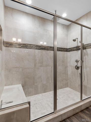 105 Ridgeview Oaks Drive, Washington, MO 63090