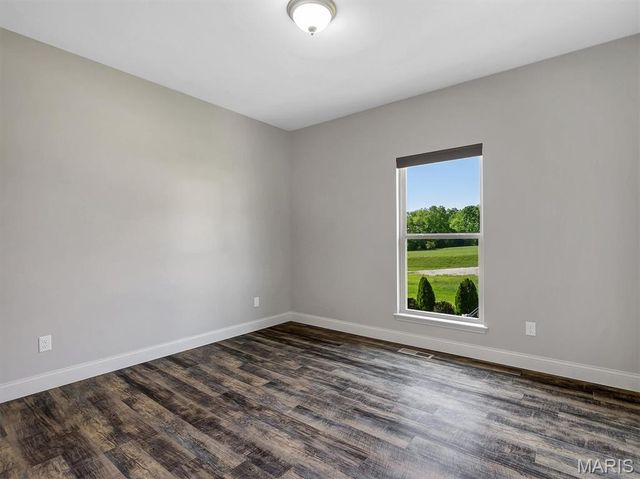 105 Ridgeview Oaks Drive, Washington, MO 63090