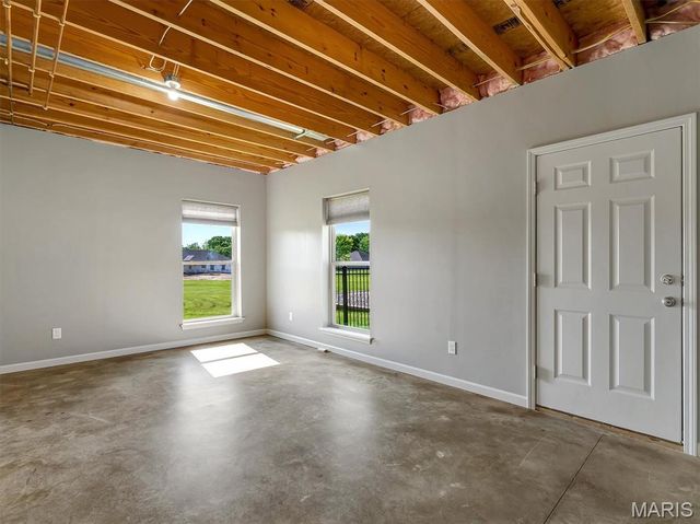 105 Ridgeview Oaks Drive, Washington, MO 63090
