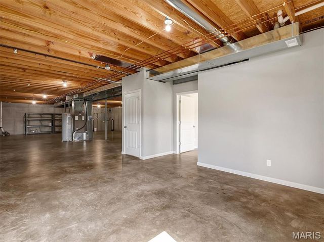 105 Ridgeview Oaks Drive, Washington, MO 63090
