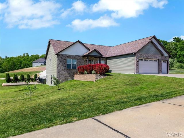 105 Ridgeview Oaks Drive, Washington, MO 63090