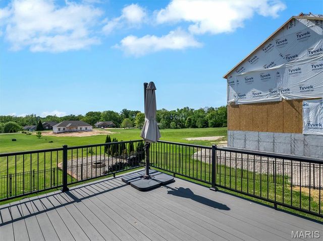 105 Ridgeview Oaks Drive, Washington, MO 63090