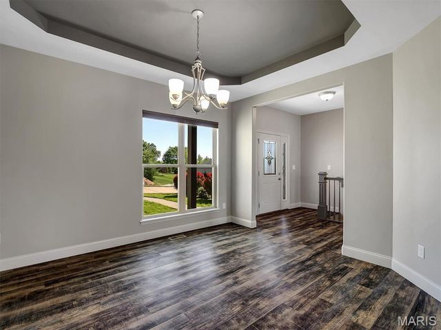 105 Ridgeview Oaks Drive, Washington, MO 63090