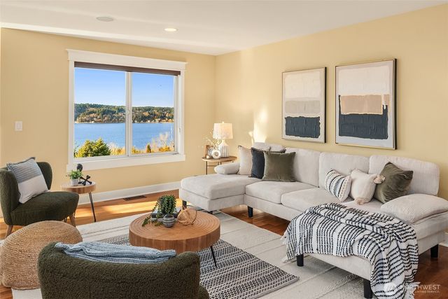 7416 108th Street NW, Gig Harbor, WA 98332