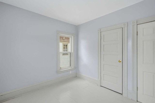 4722 W Garfield AVENUE, Milwaukee, WI 53208