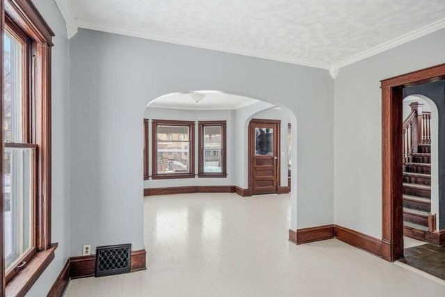 4722 W Garfield AVENUE, Milwaukee, WI 53208