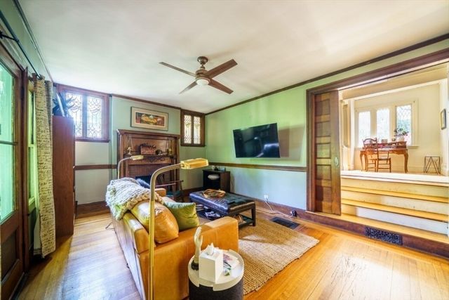 36 Dexter Rd, Newton, MA 02460