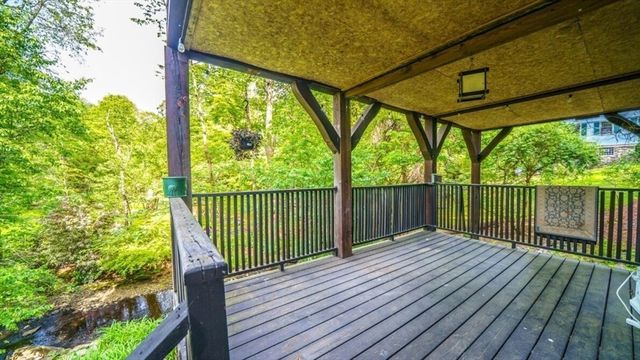 36 Dexter Rd, Newton, MA 02460