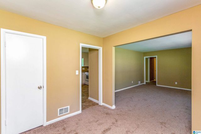 1617 3RD PLACE NW, Center Point, AL 35215