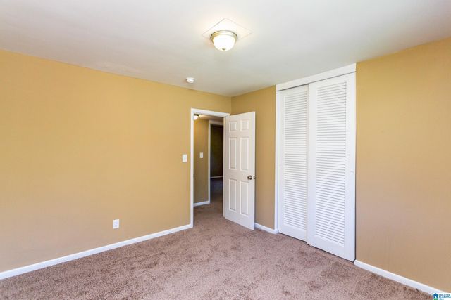 1617 3RD PLACE NW, Center Point, AL 35215