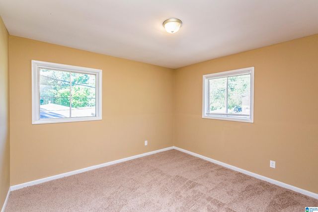 1617 3RD PLACE NW, Center Point, AL 35215