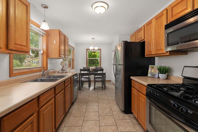 416 Gannon Avenue, Madison, WI 53714