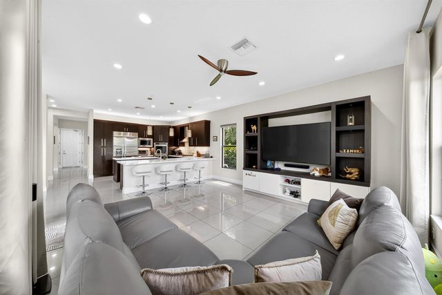 16829 Newark Bay Road, Delray Beach, FL 33446