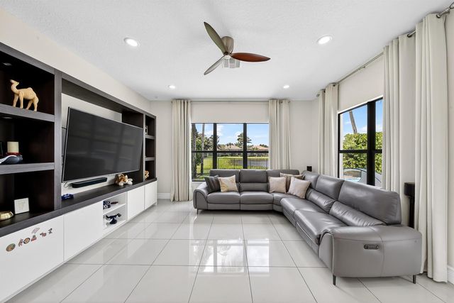 16829 Newark Bay Road, Delray Beach, FL 33446