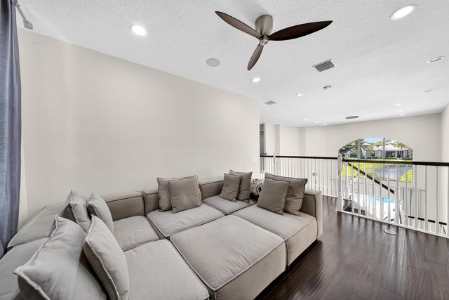 16829 Newark Bay Road, Delray Beach, FL 33446
