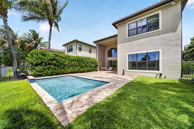 16829 Newark Bay Road, Delray Beach, FL 33446