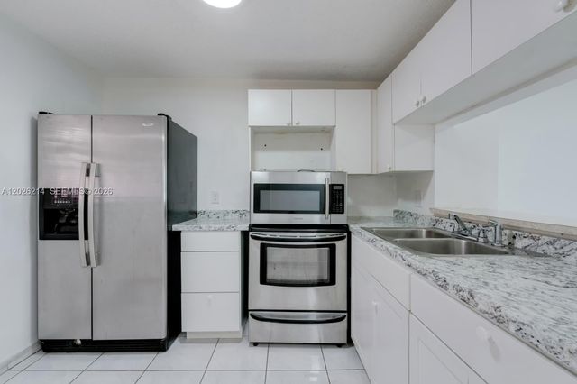 19729 SW 114th Avenue 150, Miami, FL 33157