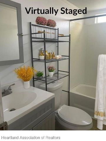 2273 Kansas Street, Sebring, FL 33870