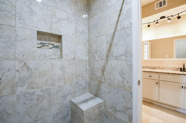 2121 El Paseo Street 1805, Houston, TX 77054