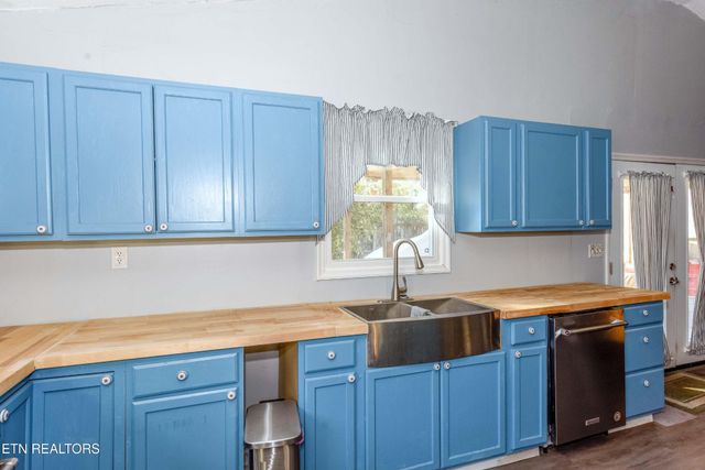 2533 Davenport Rd, Knoxville, TN 37920