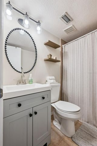 2258 COACH HOUSE BOULEVARD 804, Orlando, FL 32812