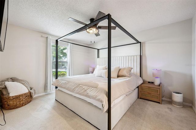 2258 COACH HOUSE BOULEVARD 804, Orlando, FL 32812