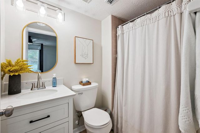 2258 COACH HOUSE BOULEVARD 804, Orlando, FL 32812