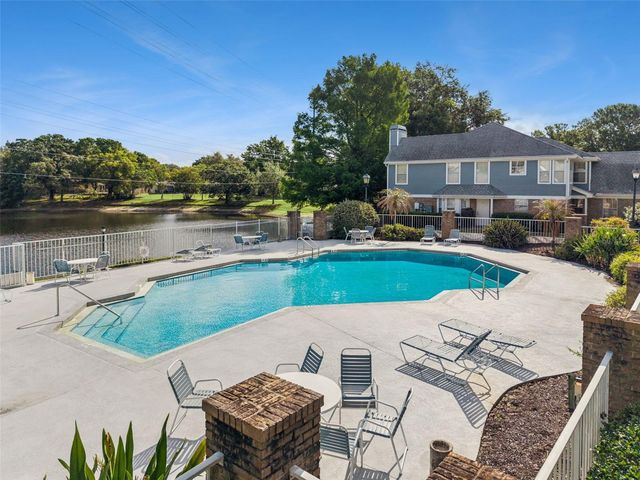 2258 COACH HOUSE BOULEVARD 804, Orlando, FL 32812