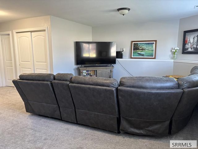 407 Buckskin Court, Sugar City, ID 83448