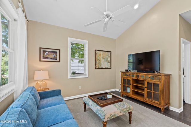 210 W West Street, Southport, NC 28461