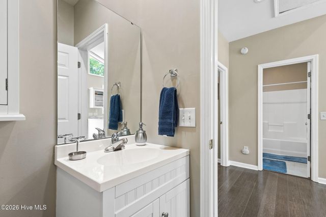 210 W West Street, Southport, NC 28461