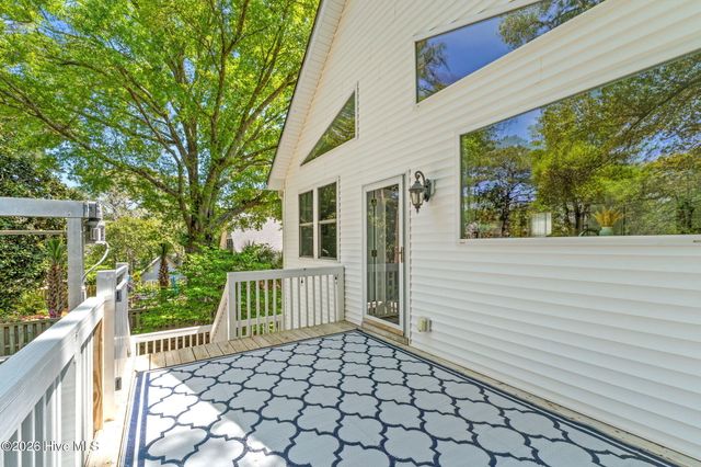 210 W West Street, Southport, NC 28461