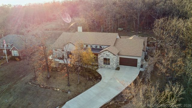 8890 S 39th West Avenue, Tulsa, OK 74132