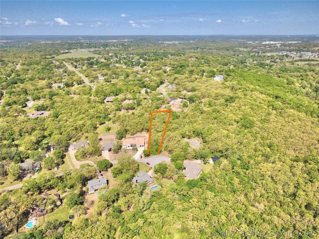8890 S 39th West Avenue, Tulsa, OK 74132