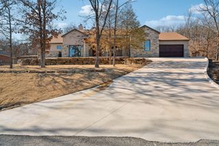 8890 S 39th West Avenue, Tulsa, OK 74132
