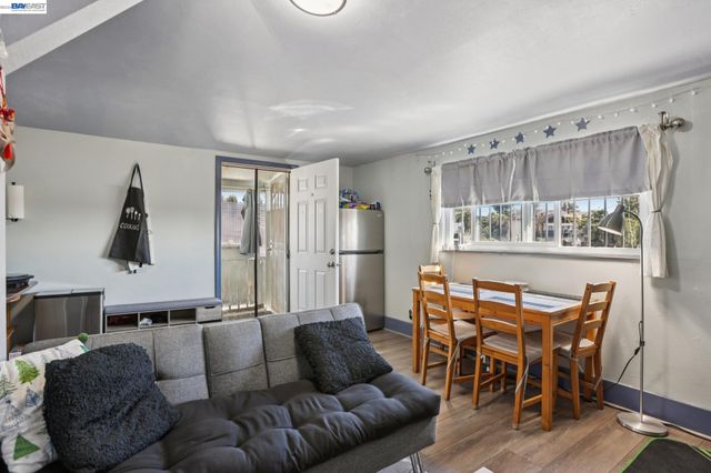 2514 21St Ave, Oakland, CA 94606