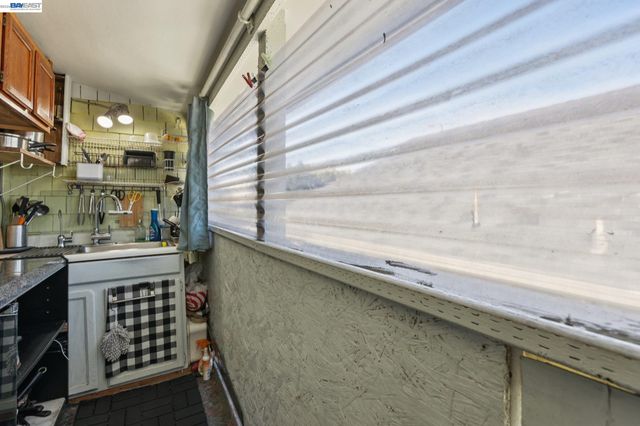 2514 21St Ave, Oakland, CA 94606