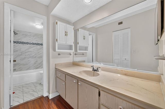 6190 Woodlands Boulevard 316, Tamarac, FL 33319
