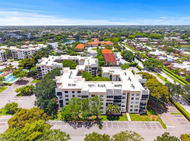 6190 Woodlands Boulevard 316, Tamarac, FL 33319
