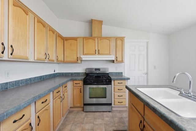 909 Tierra De Luna, Boulevard, CA 91905