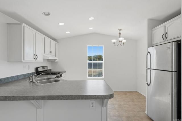 909 Tierra De Luna, Boulevard, CA 91905