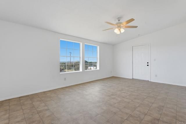 909 Tierra De Luna, Boulevard, CA 91905