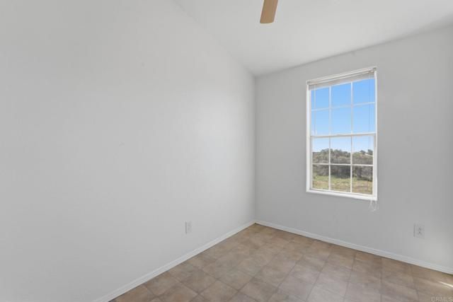 909 Tierra De Luna, Boulevard, CA 91905