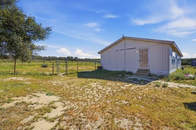 909 Tierra De Luna, Boulevard, CA 91905