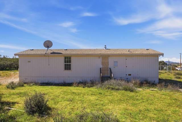 909 Tierra De Luna, Boulevard, CA 91905